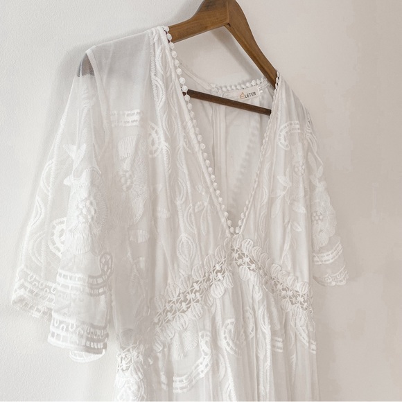 Eleter White Floral V Neck Lace Maxi Dress Size XL - Picture 2 of 6